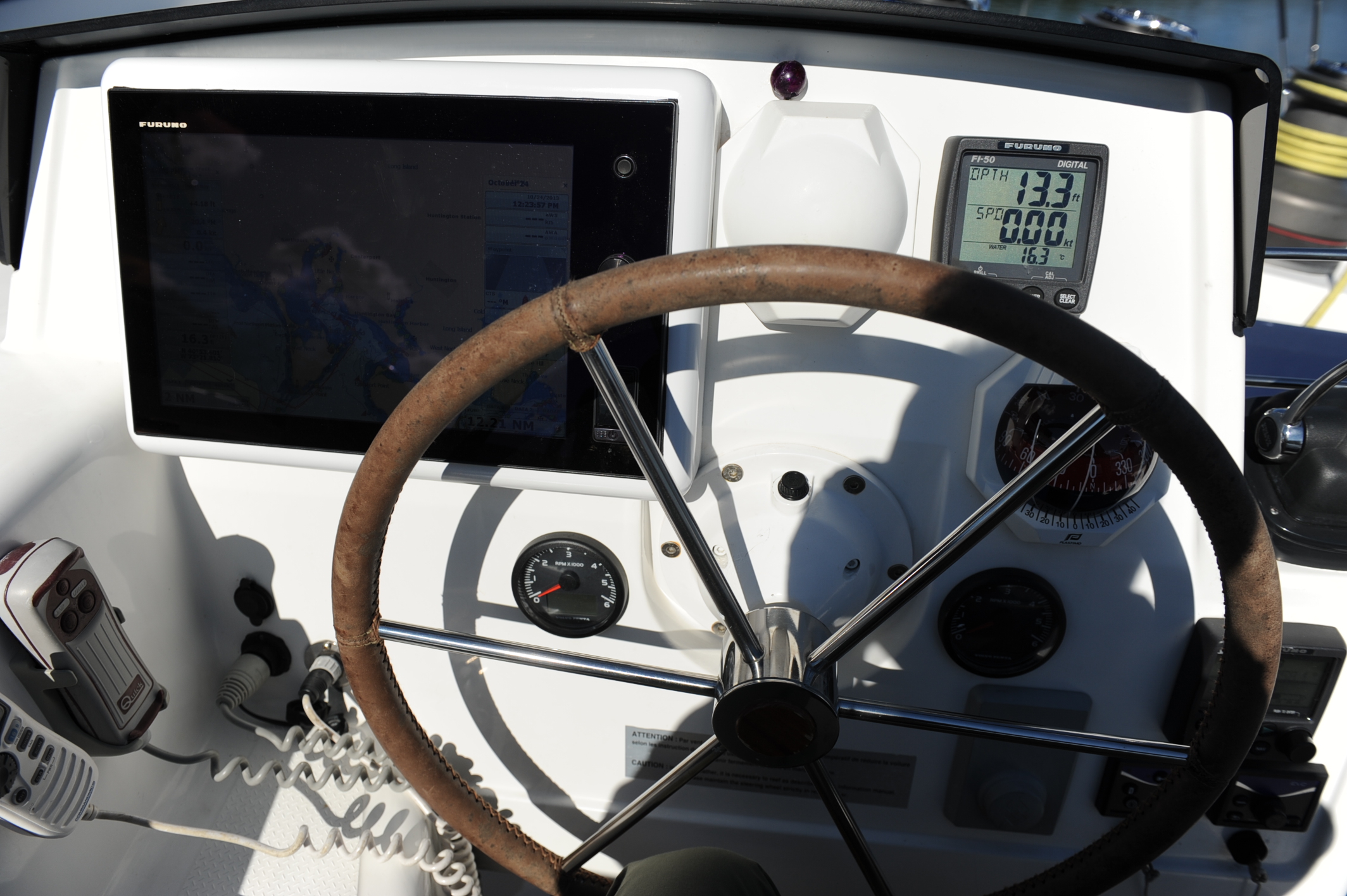 catamaran steering positions analyzed